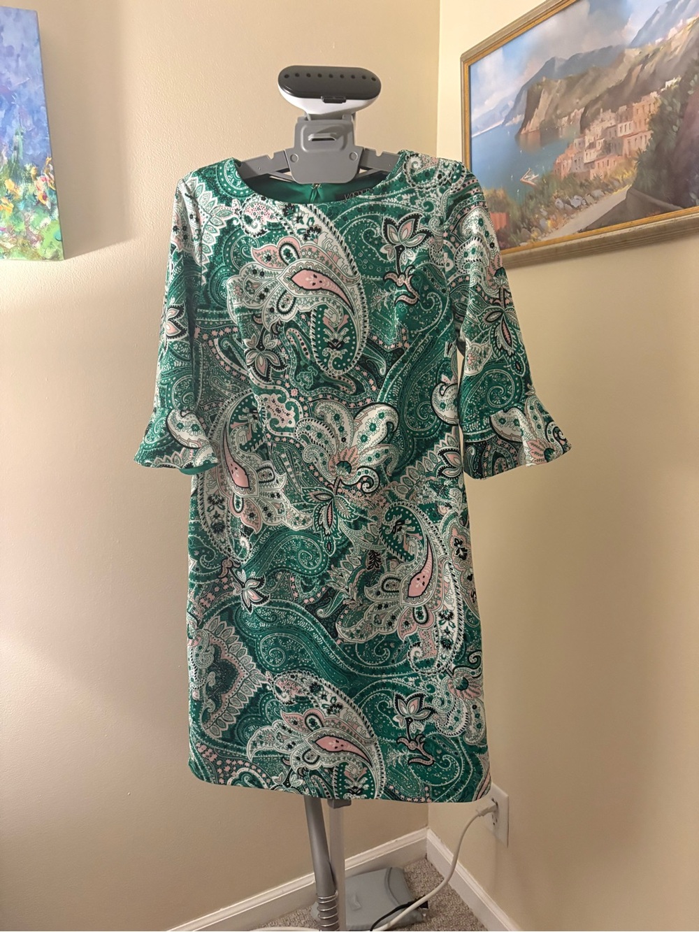 Women's Green Paisley Shift Dress